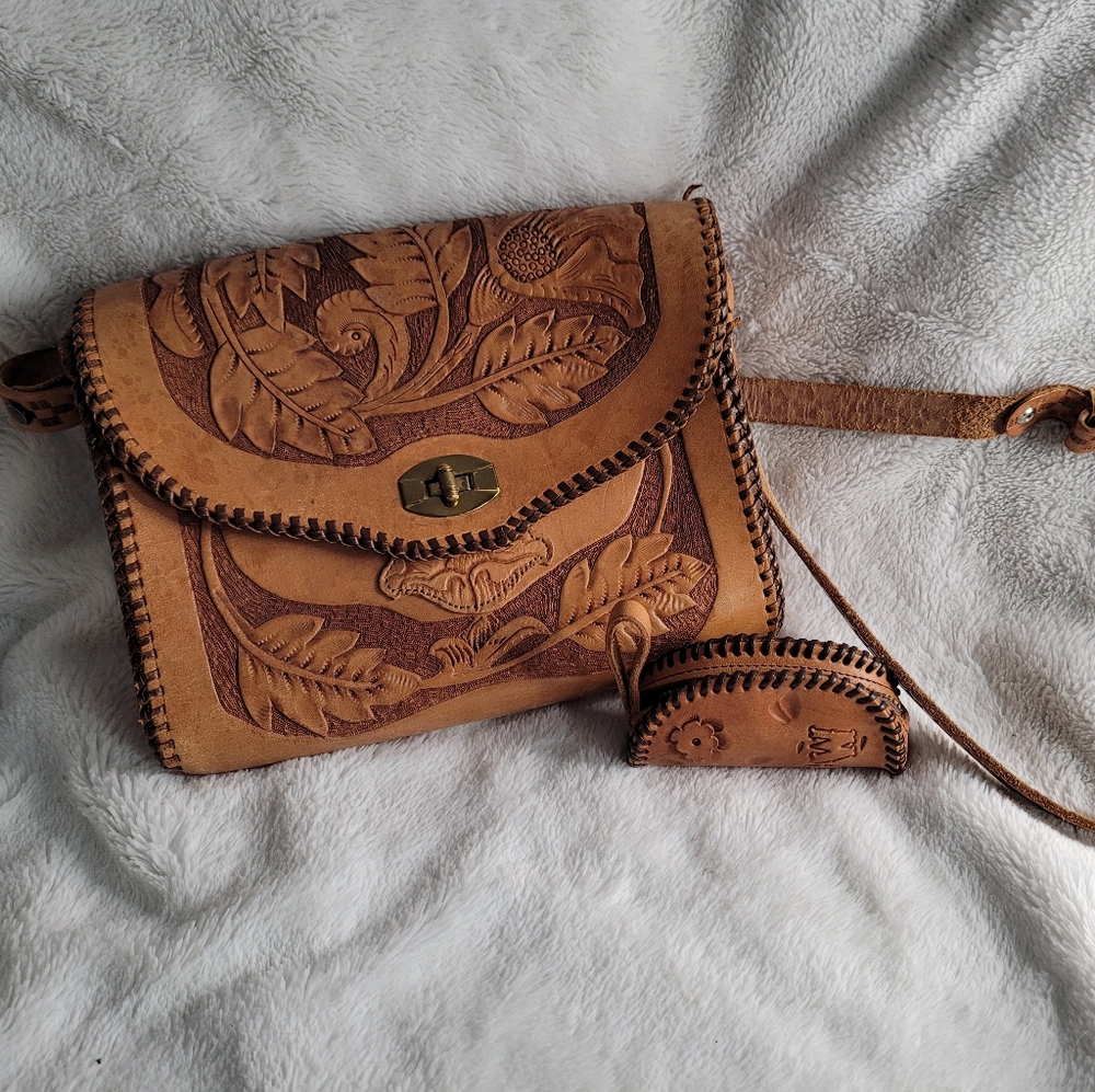 Vintage leather purse